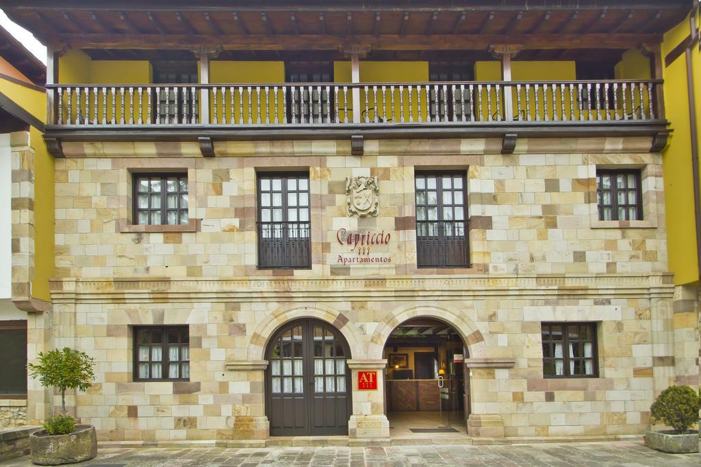 Apartamentos Capriccio Santillana del Mar Exterior photo