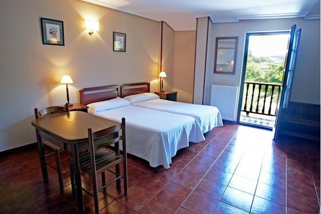 Apartamentos Capriccio Santillana del Mar Exterior photo