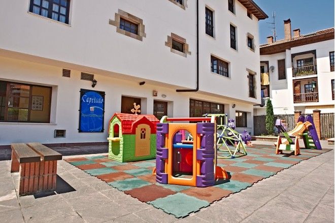 Apartamentos Capriccio Santillana del Mar Exterior photo